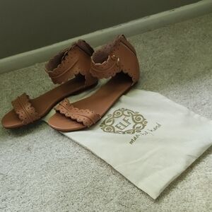ELF Scalloped Brown Sandals